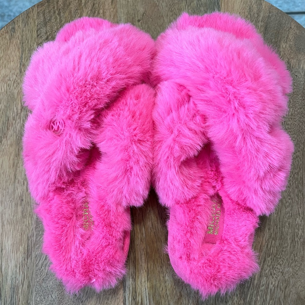 NWOT Michael Kors LaLa Slippers Size 6 Hot Pink